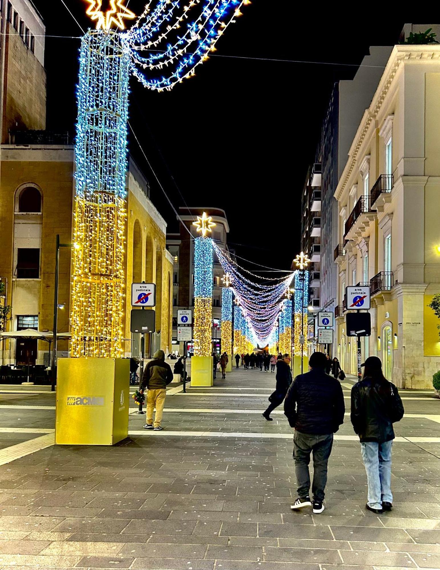 Tiny House Nel Centro Di Bari Apartment Exterior photo